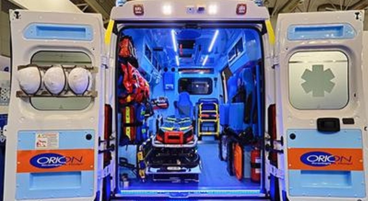 Investita e uccisa da un'auto mentre attraversa la strada in carrozzina