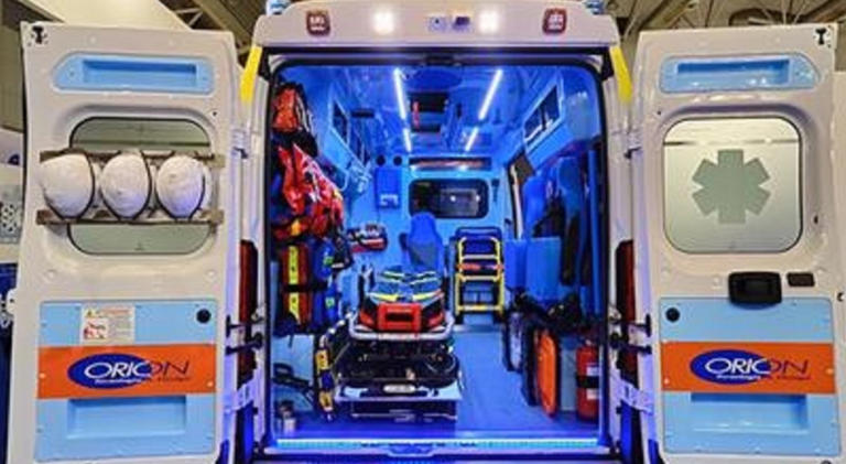Investita e uccisa da un'auto mentre attraversa la strada in carrozzina