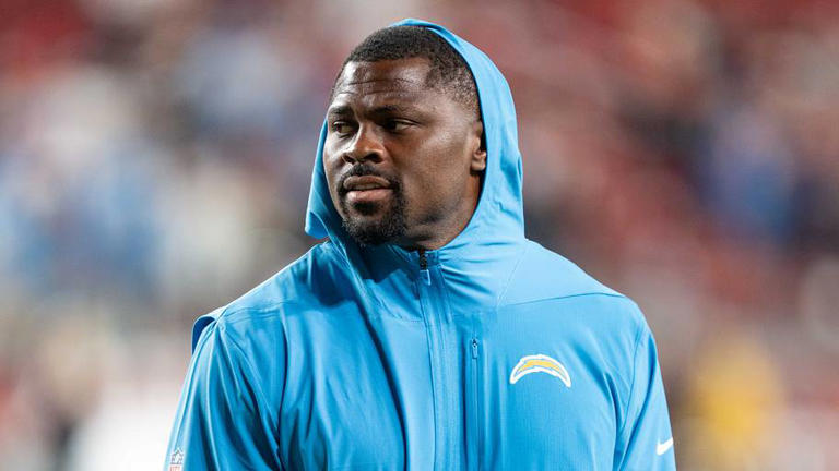 Chargers' success still dauntingly hinges on one veteran defender in 2026