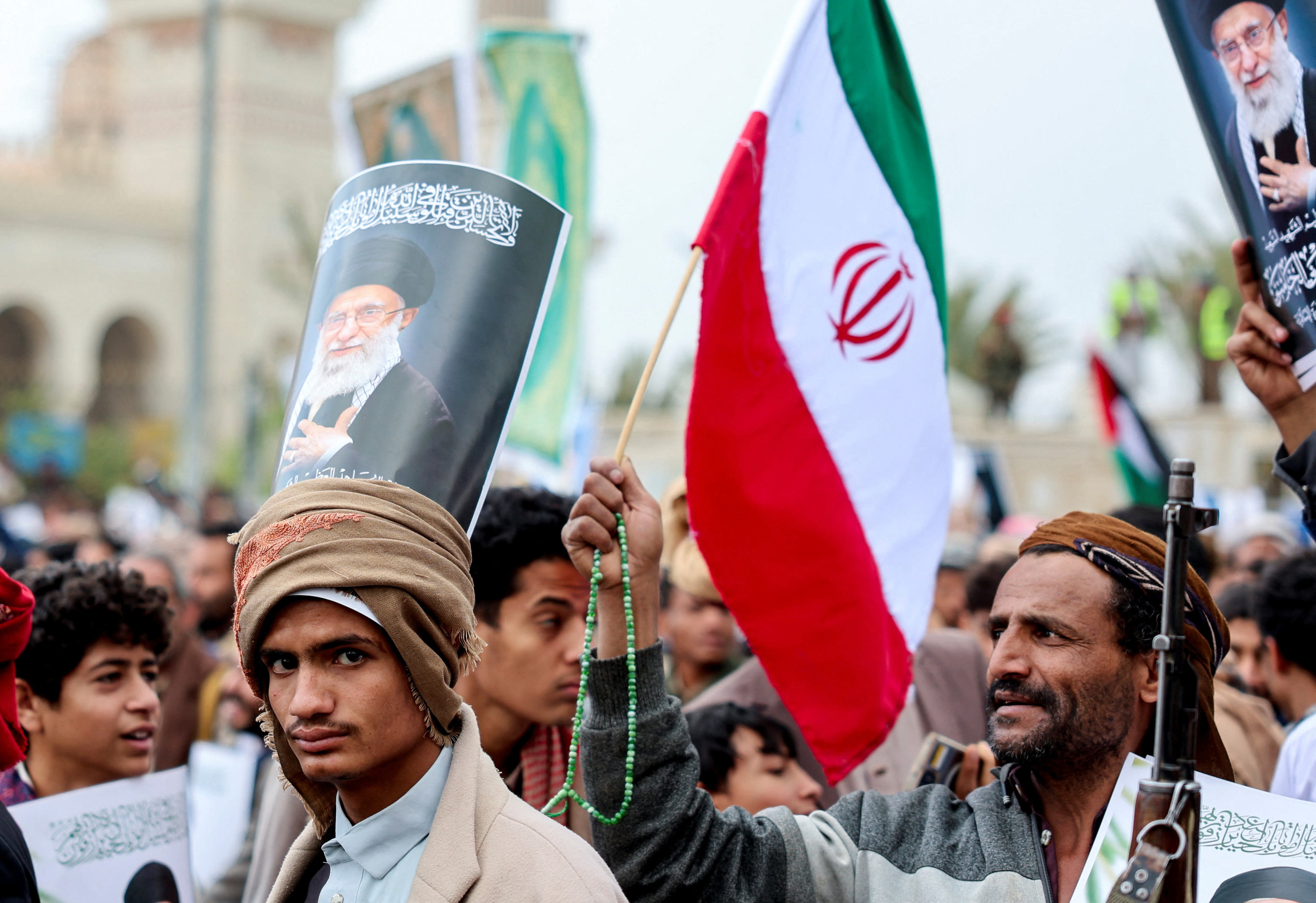 Houthis claim missiles forced Saudi warplane from Yemeni airspace amid ...