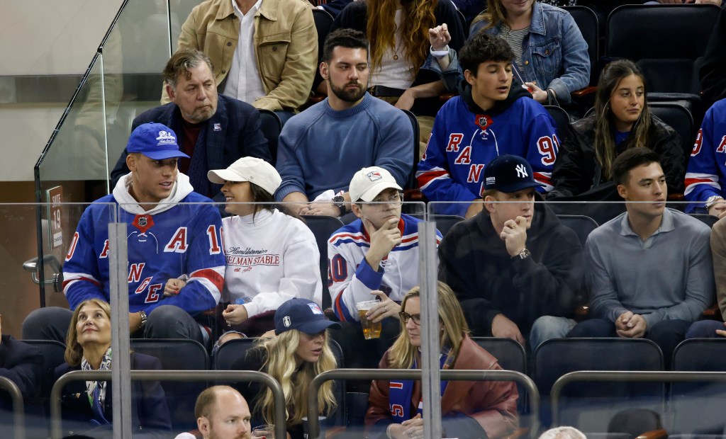 James Dolan steps away from Rangers, hands control of team to son Quentin