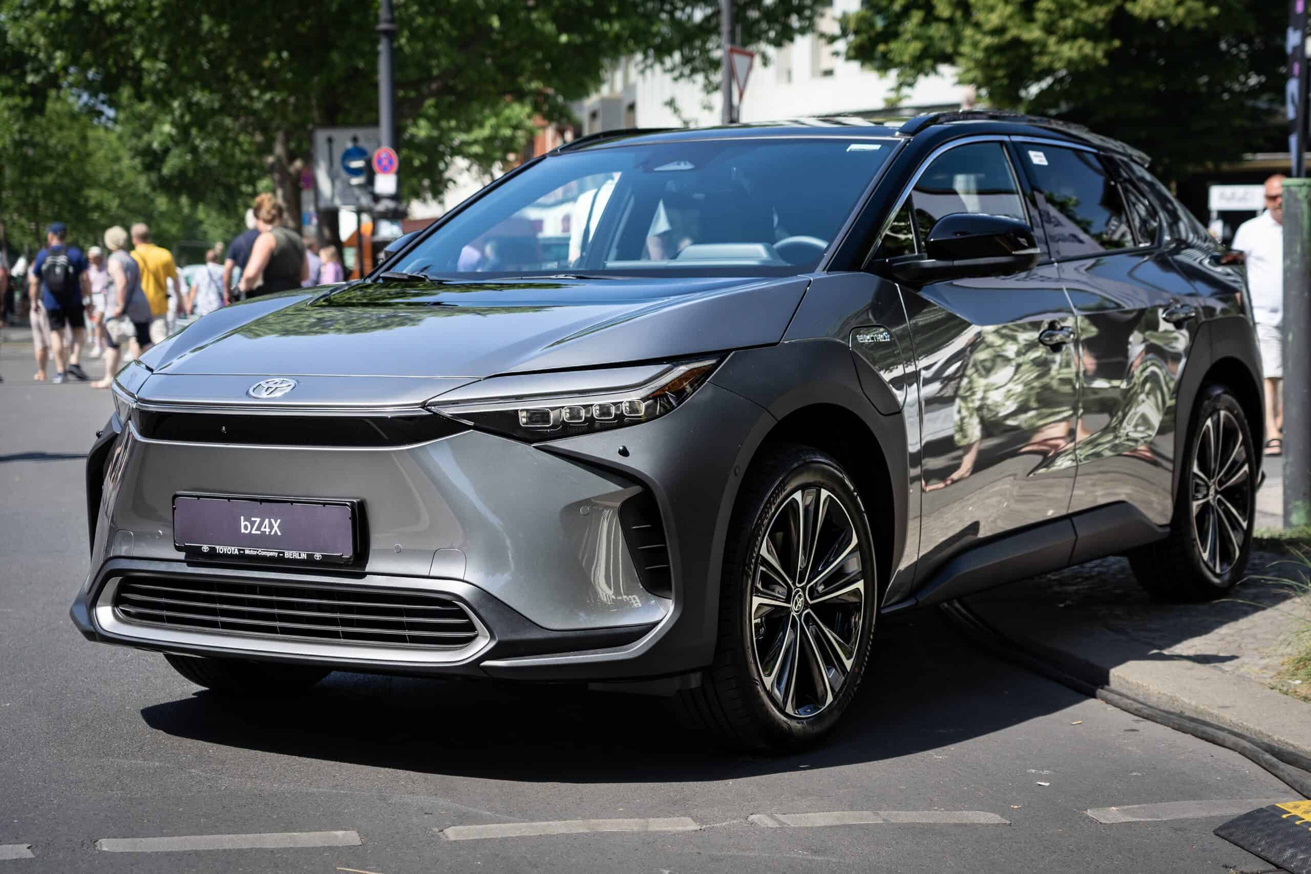 10 of the Worst Electric Cars on the Market