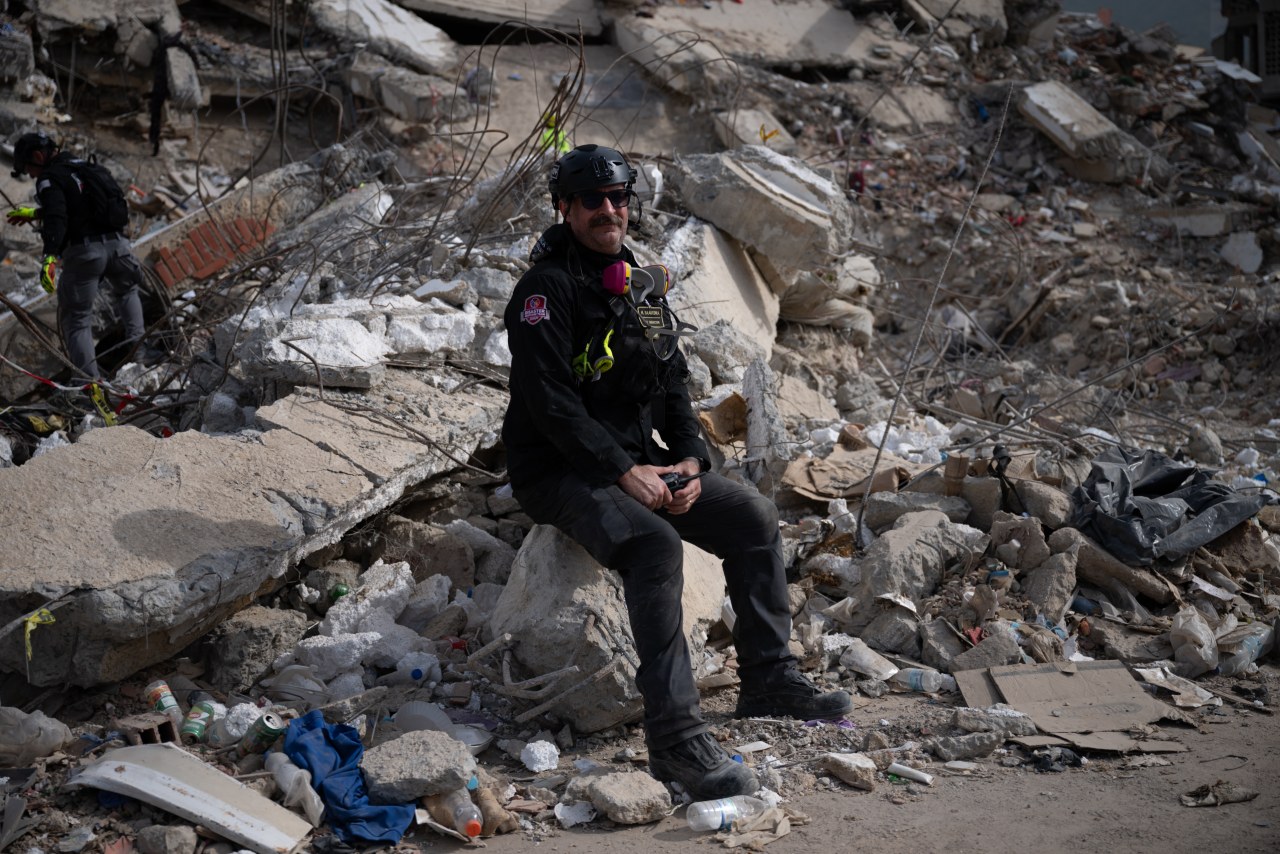 How Venezuelan bureaucracy thwarted an American earthquake rescue squad