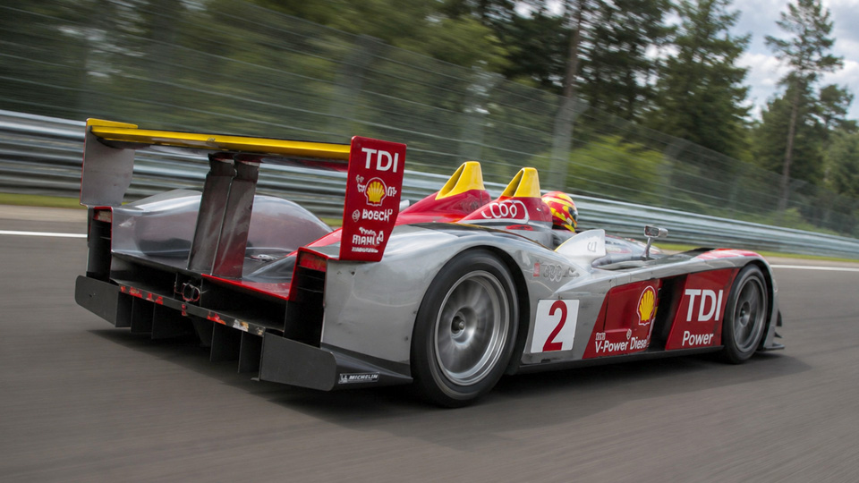 5.5L diesel V12 powers the iconic Audi R10
