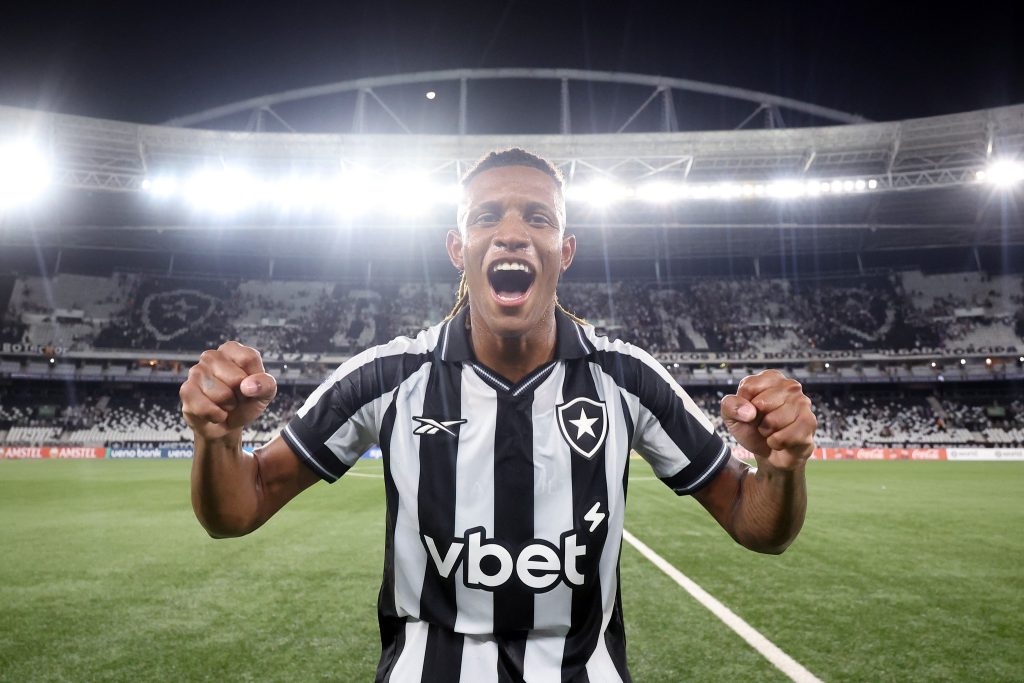 Danilo pelo Botafogo (Foto: Vítor Silva/Botafogo)