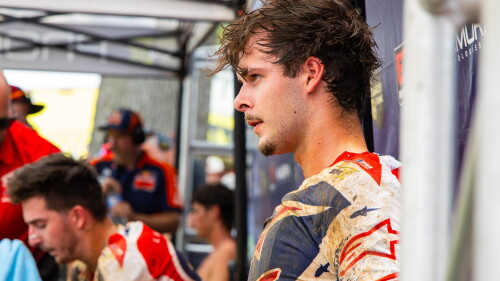 MX 2026 Rd 22 RedBud 450 Jett Lawrence frustrated.JPG