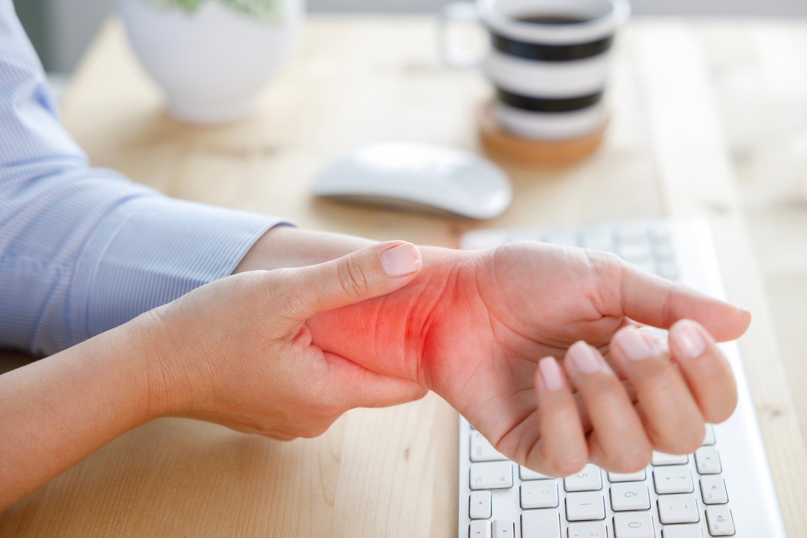 Douleur au poignet : cette intervention permet de trouver la cause sans ...