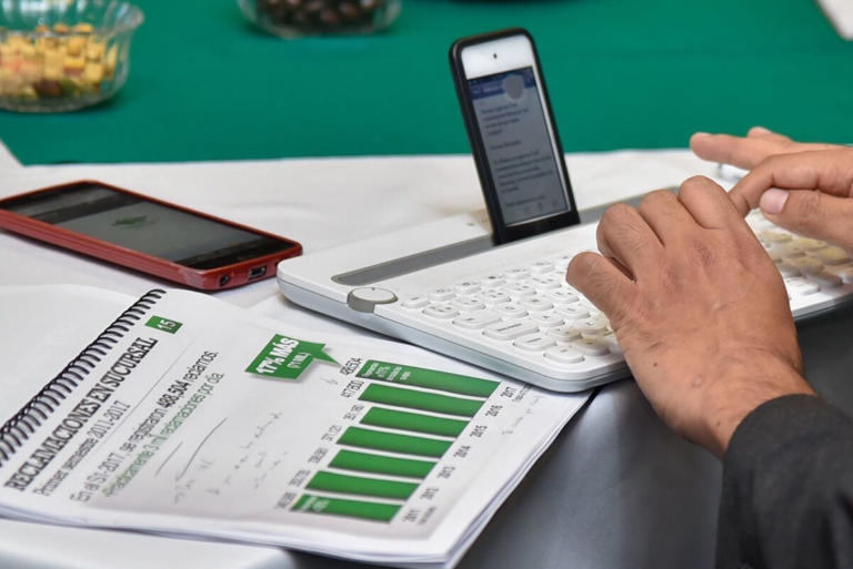 UIF y Condusef firman convenio para fortalecer seguridad de sistema ...