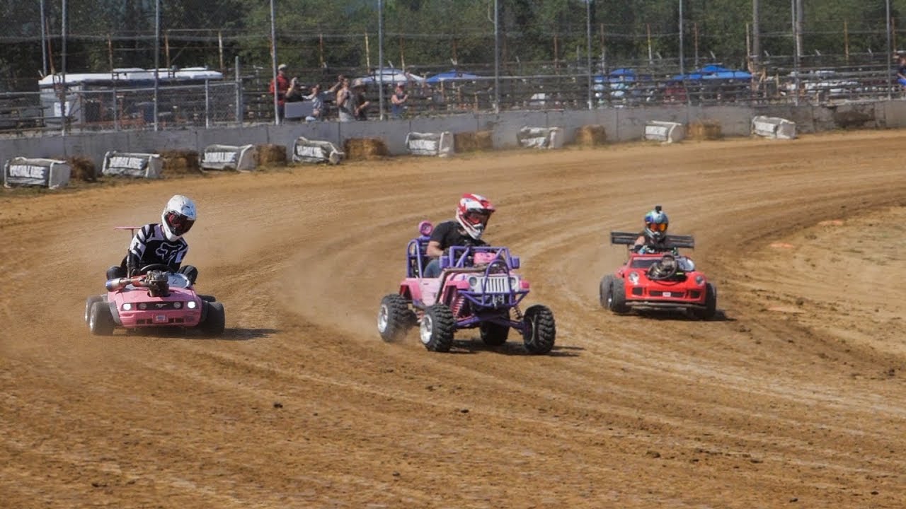 I raced power wheels on a dirt track! 🏁