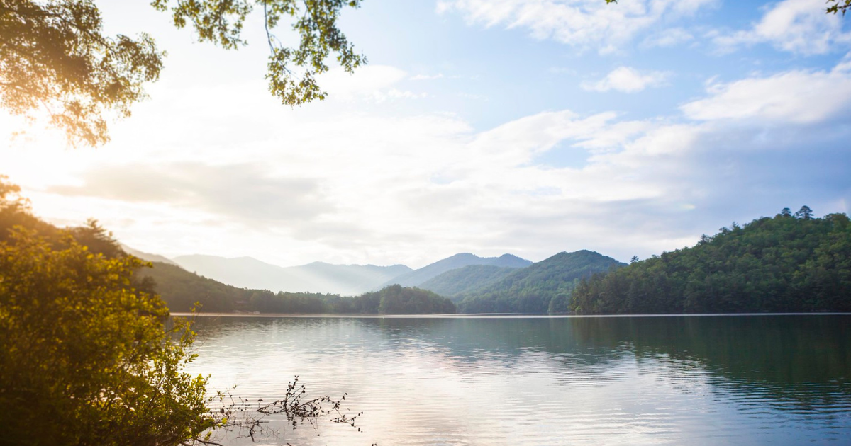 This Hidden Lake Might Be the Prettiest Spot in North Carolina