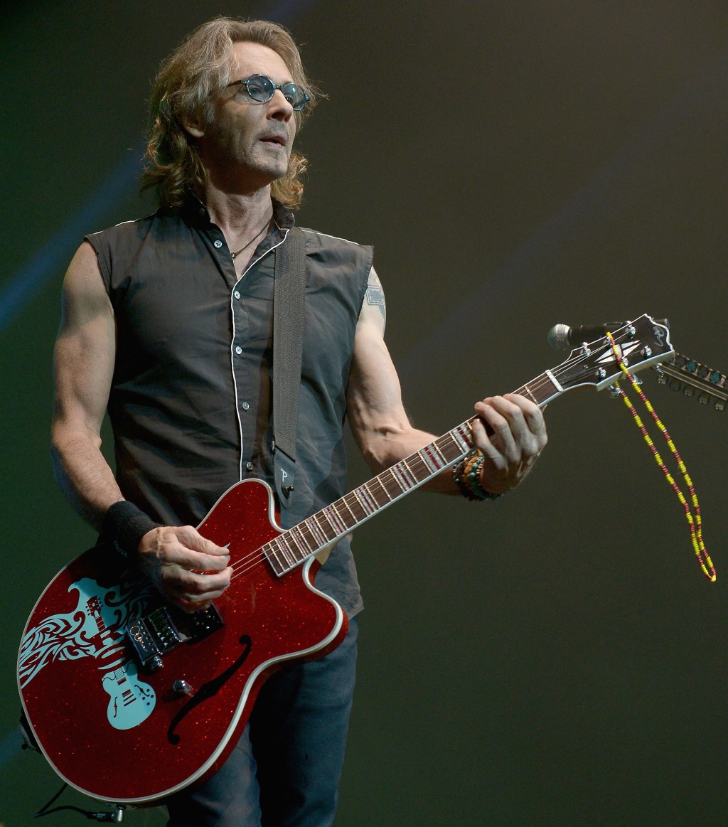 Iconic ’80s rocker shows off ripped body at 76 while performing shirtless