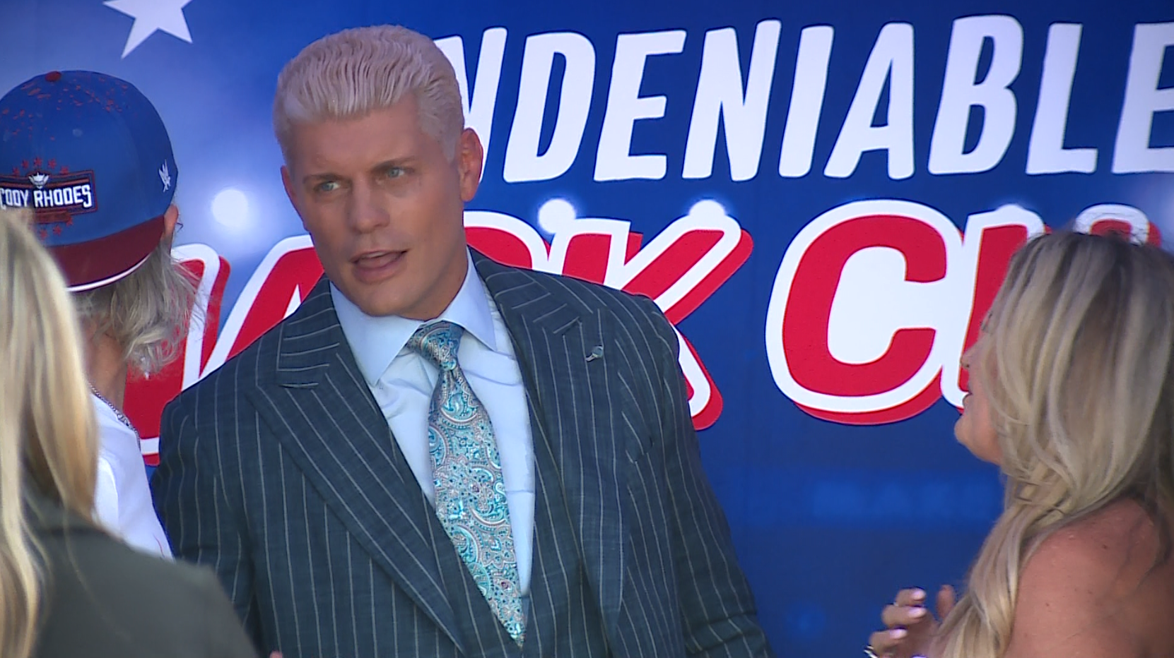 WWE superstar Cody Rhodes meets fans in Oklahoma City