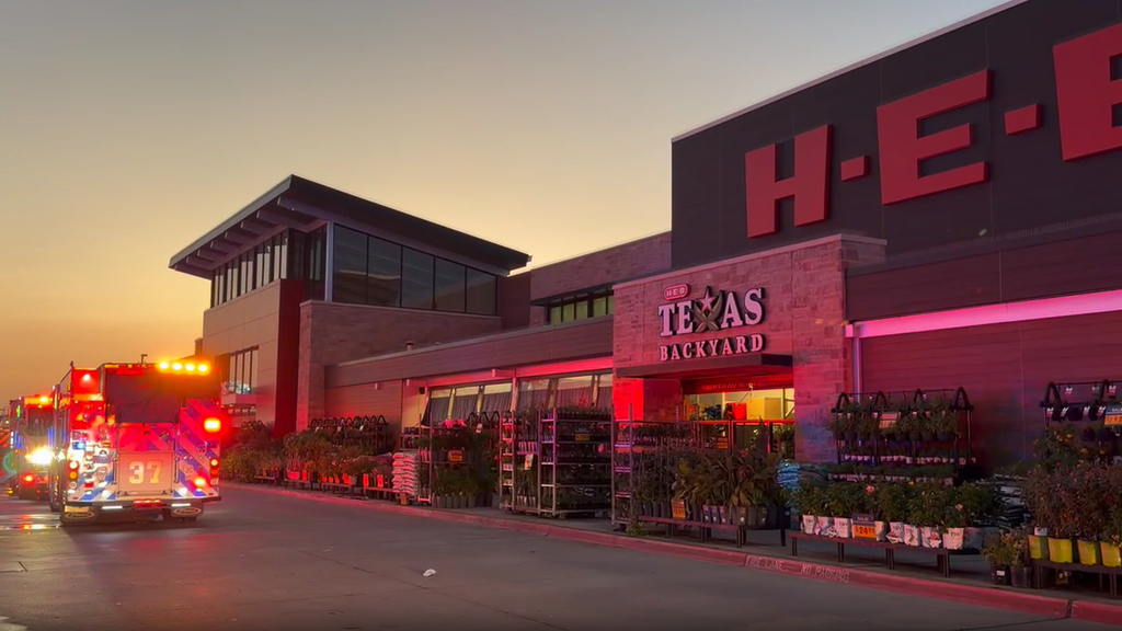 Electrical fire forces evacuation, closure of H-E-B in Fort Worth, officials say