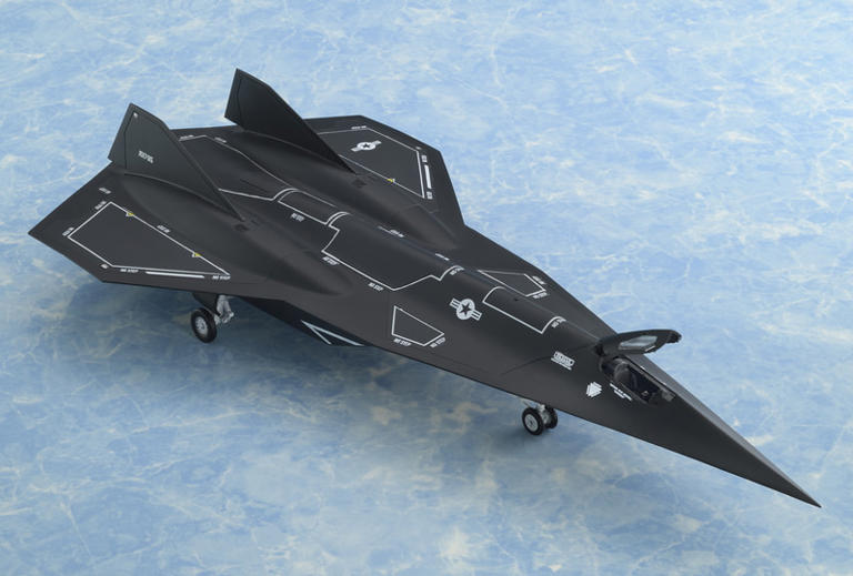 トップガン マーヴェリック」登場機「ダークスター」の1/72スケール