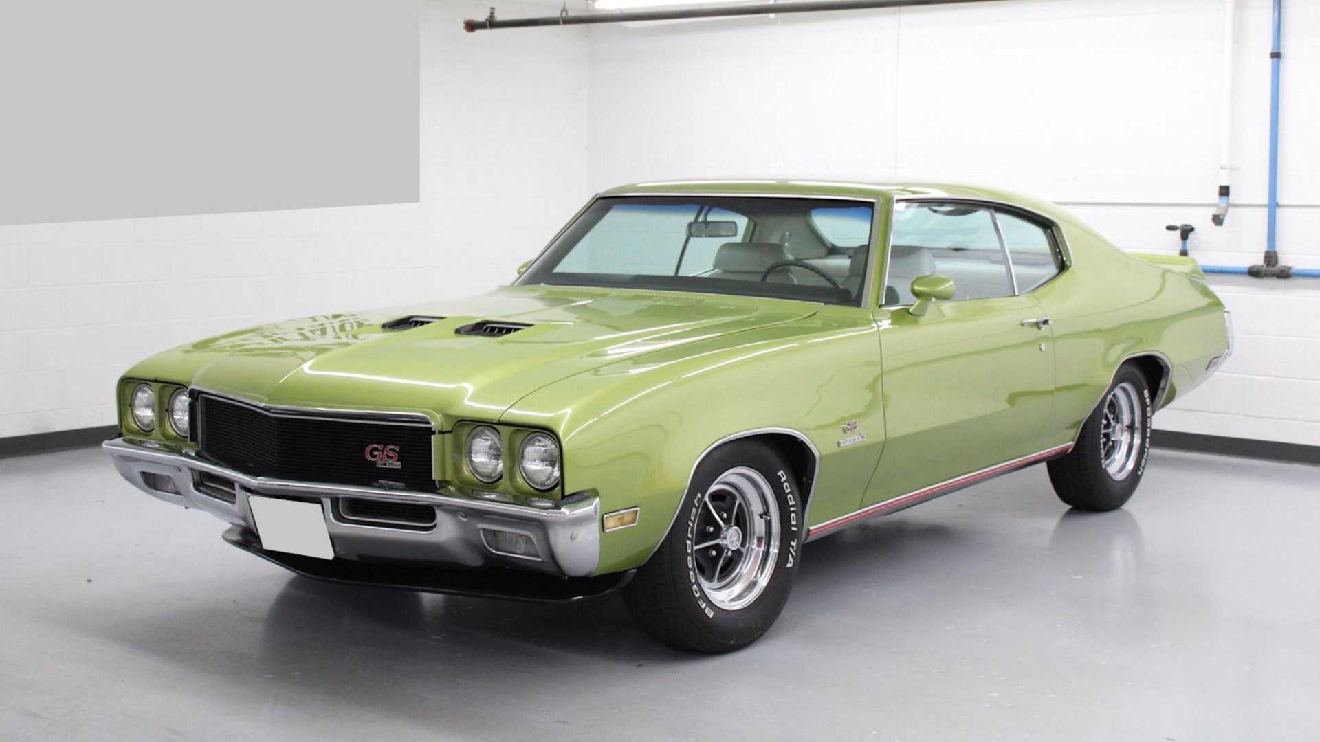 3/4 front view of 1971 Buick GS 455 Stage 1