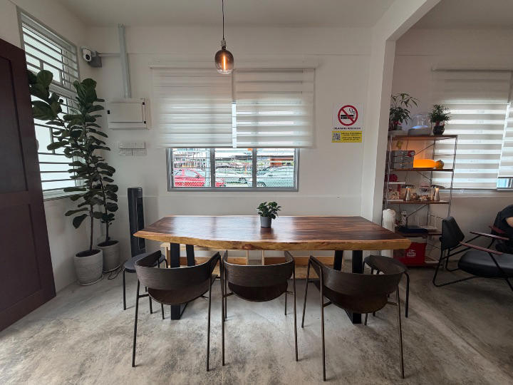 This 'Jual Roti' shop might have the best fresh bread in PJ
