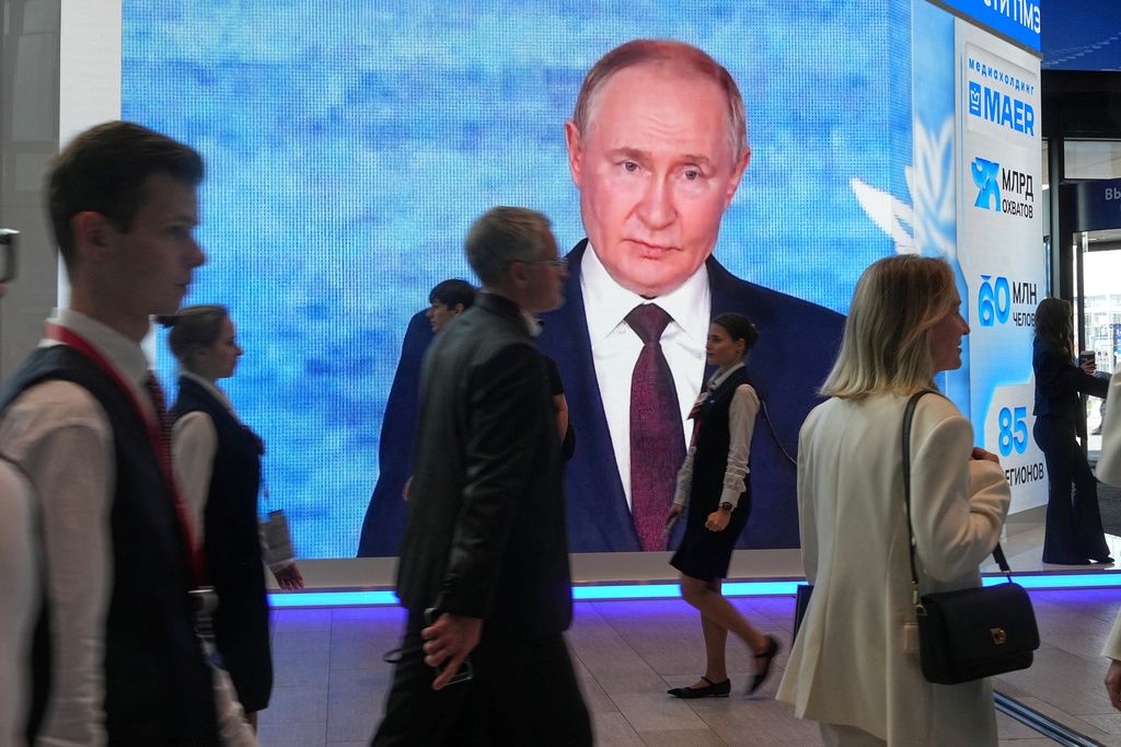 Russia is spying on America from 90 miles off Florida. That’s not a distant war