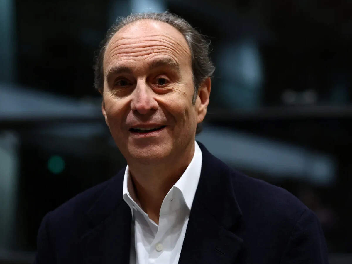 French tycoon Xavier Niel becomes Vodafone's top shareholder in $6 ...