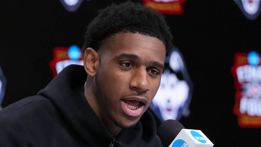 Tarris Reed Jr. is already making the Spurs look absolutely genius