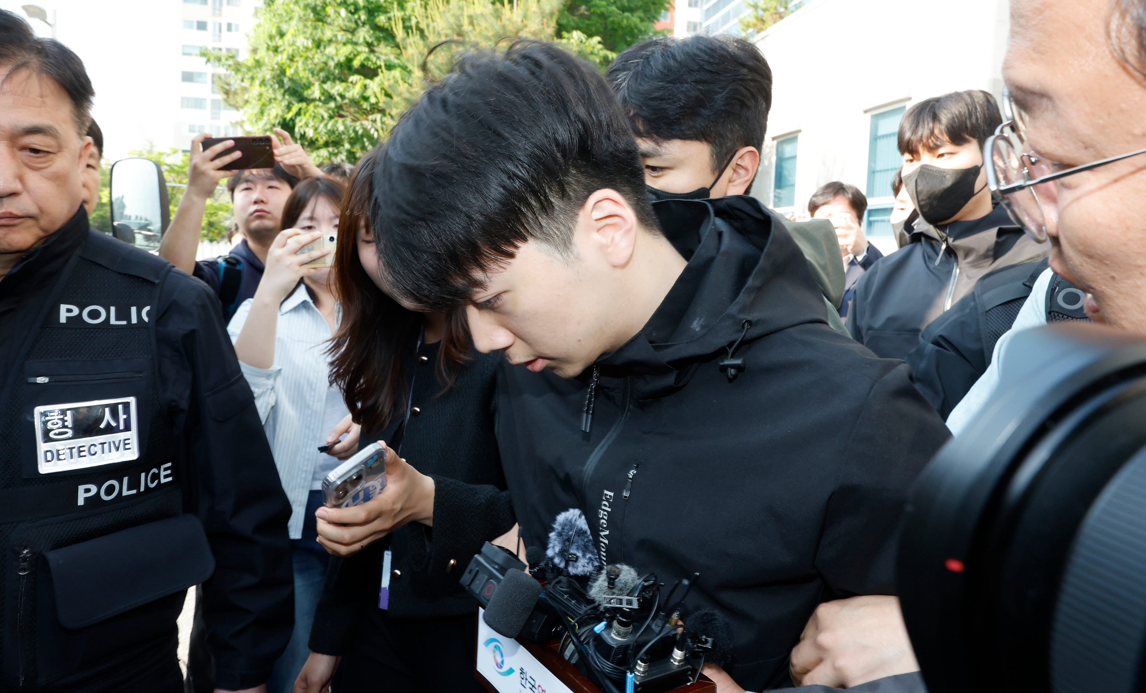 Prosecution charges police command in evidence destruction