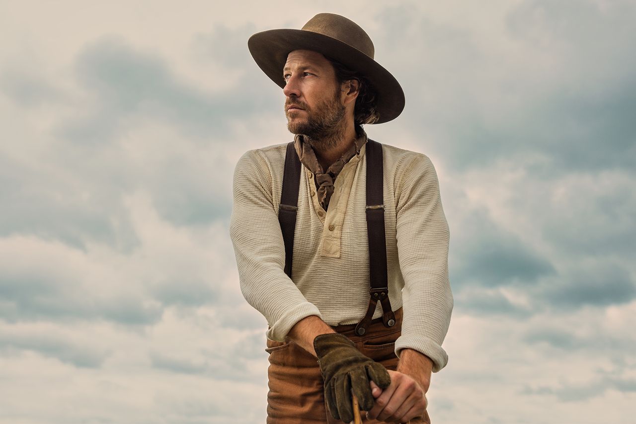 Luke Bracey as Charles Ingalls in episode 101 of Little House on the Prairie