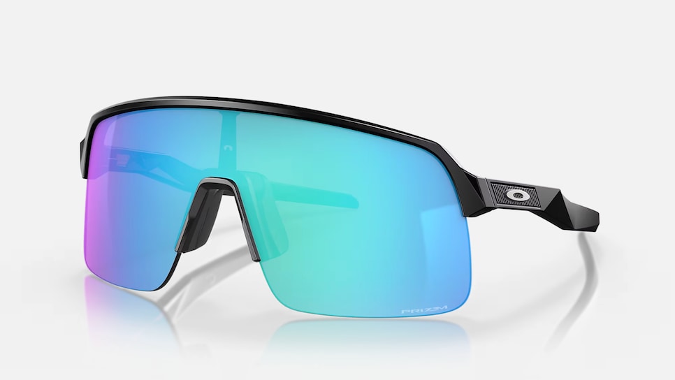 /content/dam/images/golfdigest/fullset/fitness-2026/Oakley Sutro Lite.png