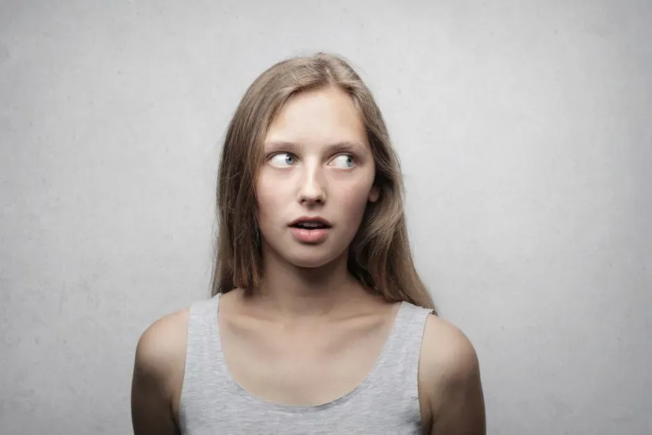 Psychologists reveal the 9 small behaviors that quietly damage ...
