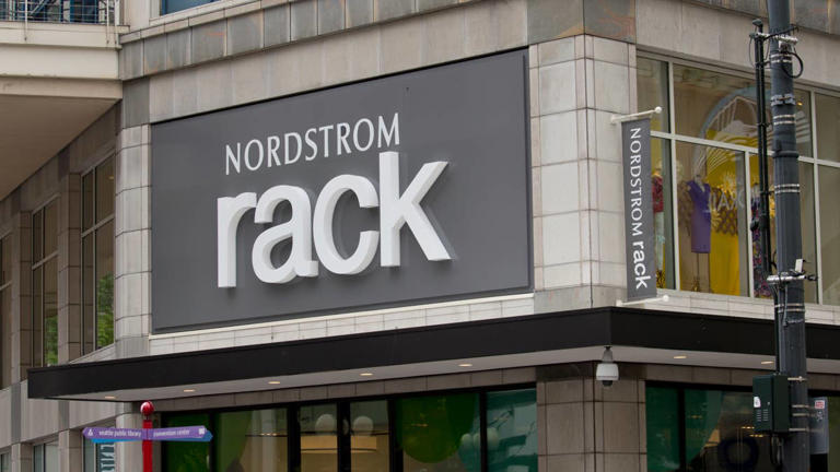 Hurley's always-in-style chino shorts are 50% off at Nordstrom Rack ...