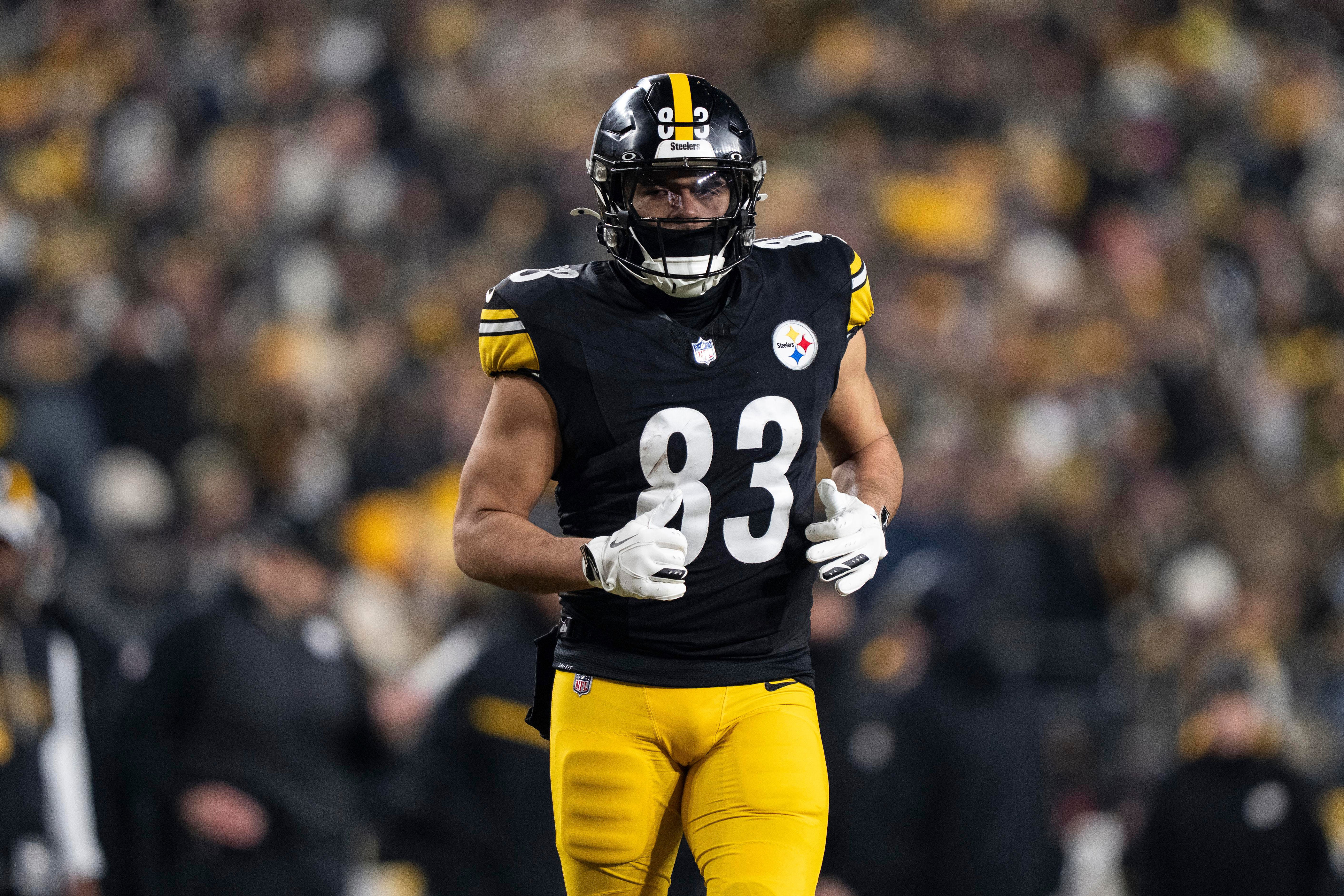Raiders fullback spot is Connor Heyward's to lose, but who backs him up?