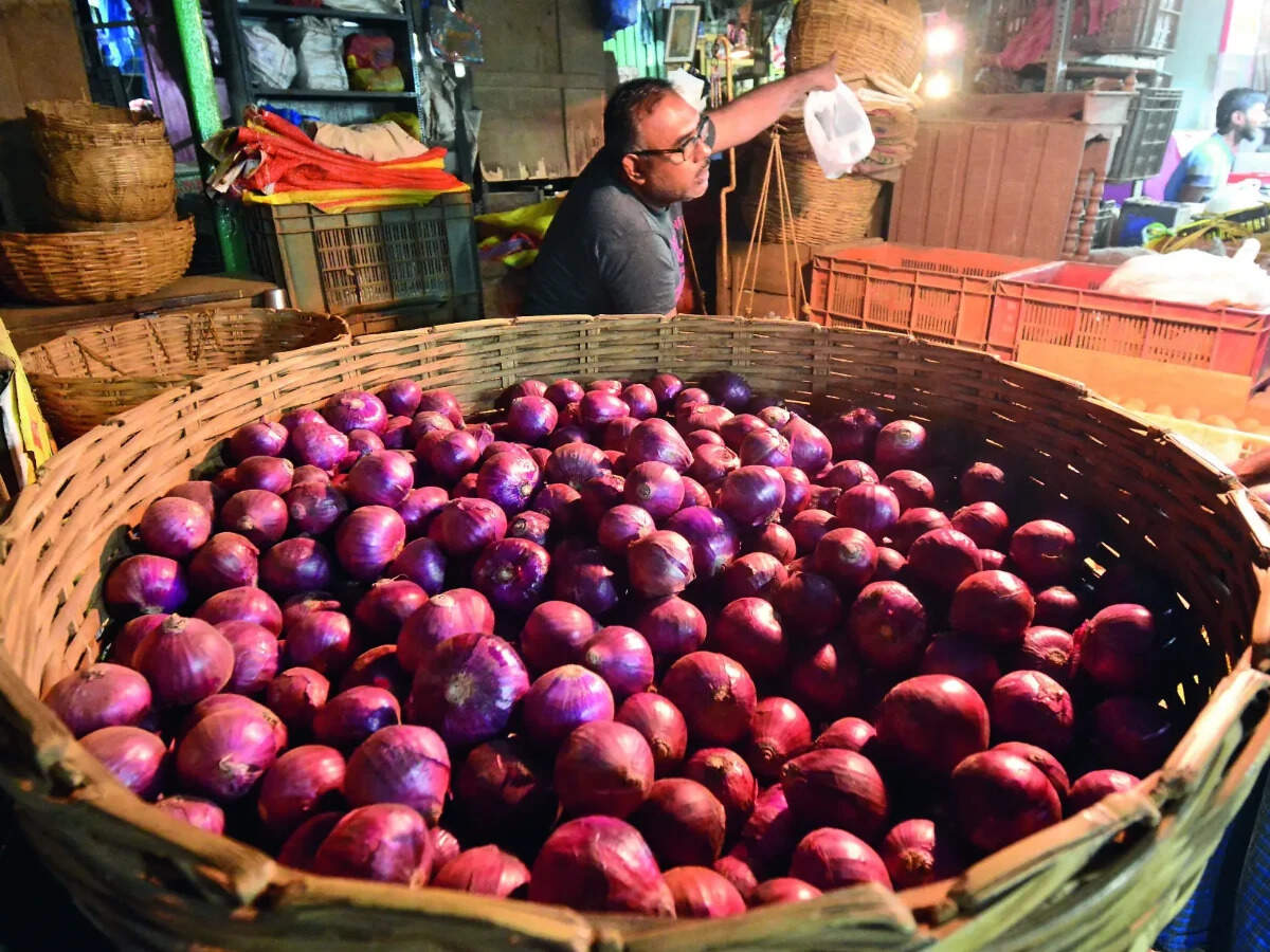 Show same concern for rain-hit farmers as traffic snarls: Onion growers ...