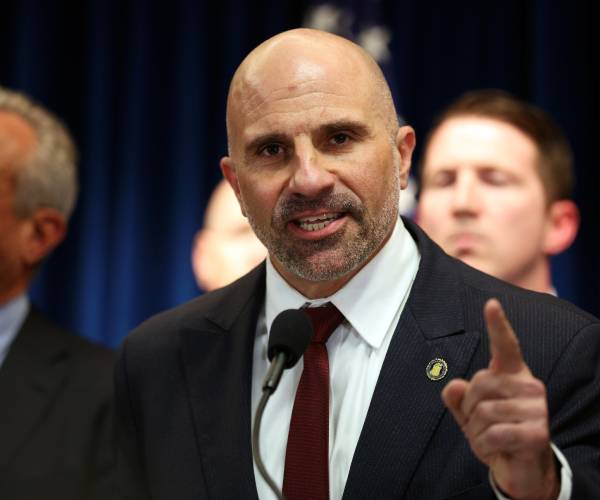 2 plead guilty in $300 million Minnesota fraud case
