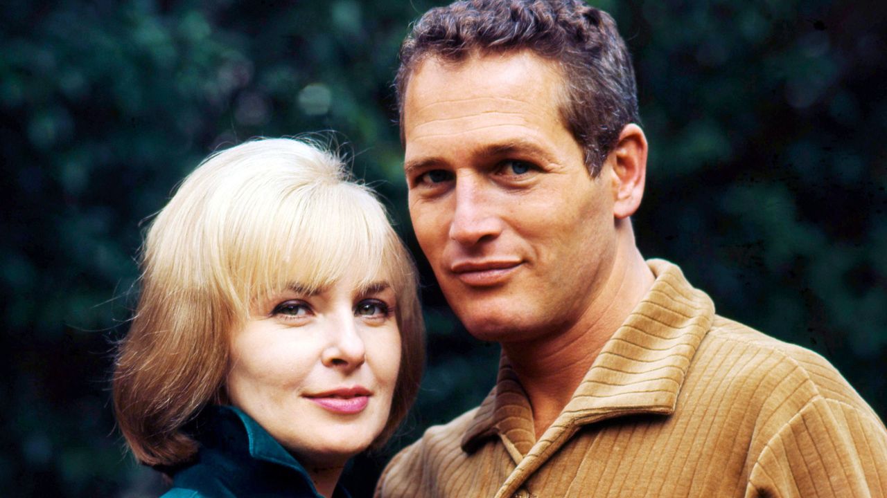 Paul Newman and Joanne Woodward's Connecticut living room is a manual for lived-in luxury