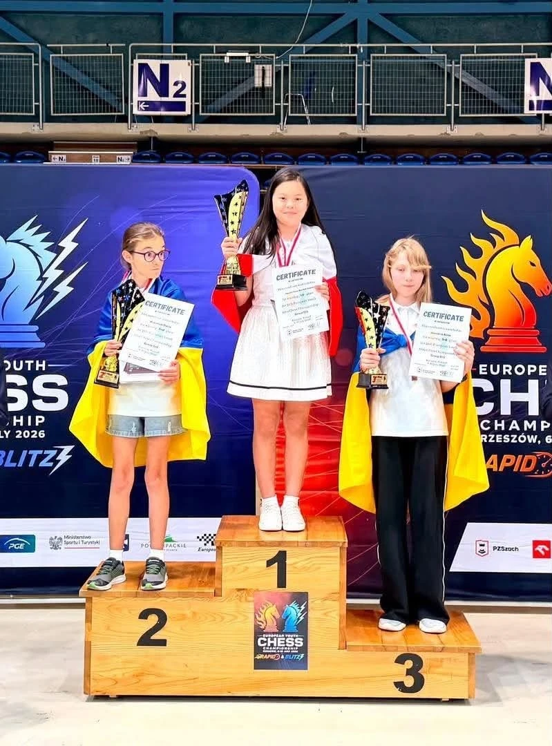 Kỳ thủ gốc Việt Lily Nguyễn Đoàn Bảo Anh Angelina giành chức vô địch châu Âu U12