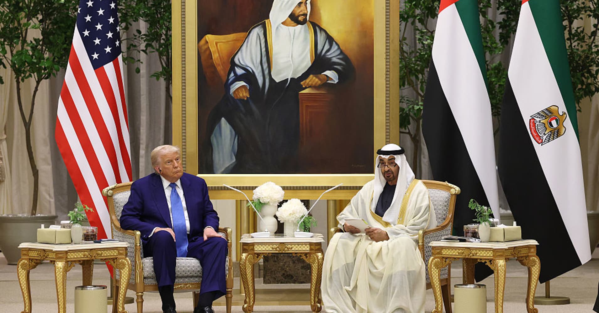 Trump Administration Loosens Export Restrictions for UAE; Warren Criticizes ‘Corrupt’ Clause