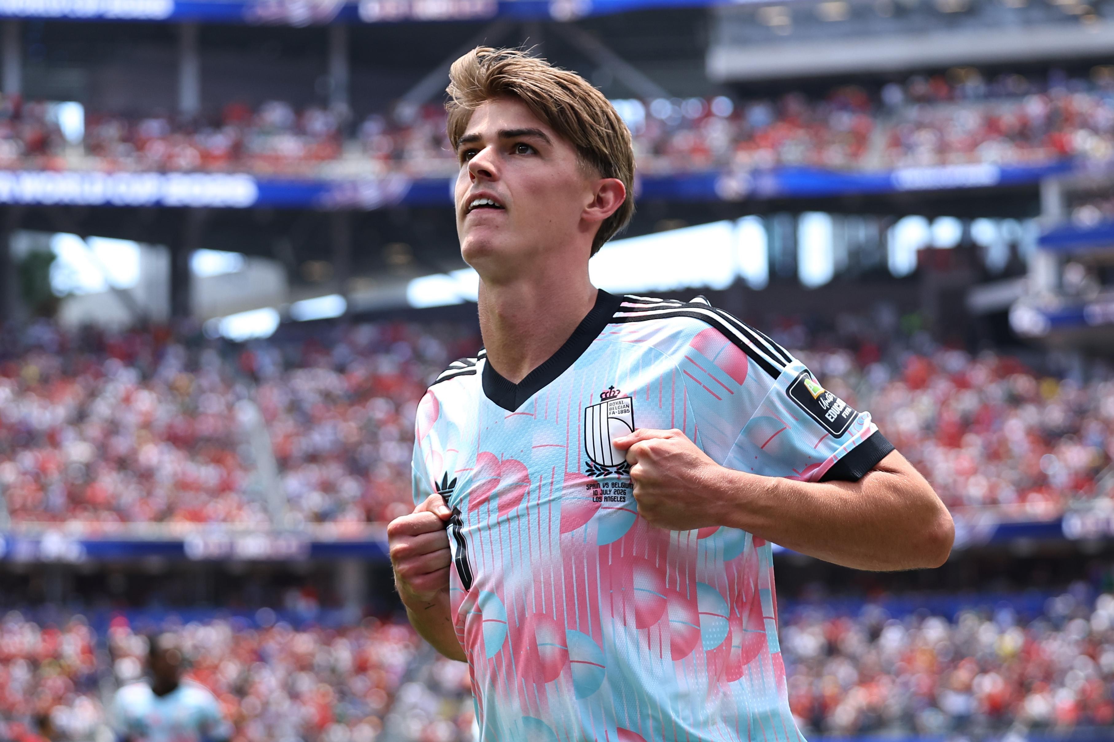 Bayern Munich news: PSG, FC Bayern linked to Atalanta’s Charles De Ketelaere; two Bayern titans reunited; and more!