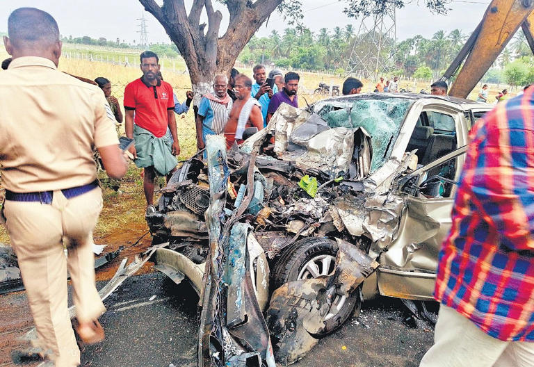 Six of family killed as car rams lorry near TN's Uthukuli