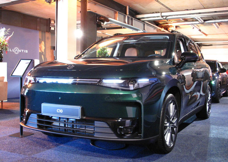 US lawmakers push bipartisan bill to ban Chinese-made cars