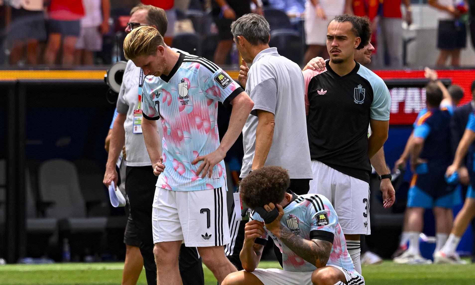 Belgium rue Man United star's error and Lamine Yamal's brother steals the show - World Cup Breakfast