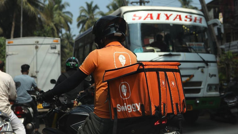 cigarette swiggy Am I the only one who didn't know about Instamart lite?! I've been a loyal Instamart evangelist ever since it went live some 3 odd years ago. The only issue I had Buy Marlboro Advance Compact Online