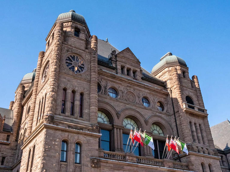 Ontario changes regulations to prevent illegal migrants from collecting ...