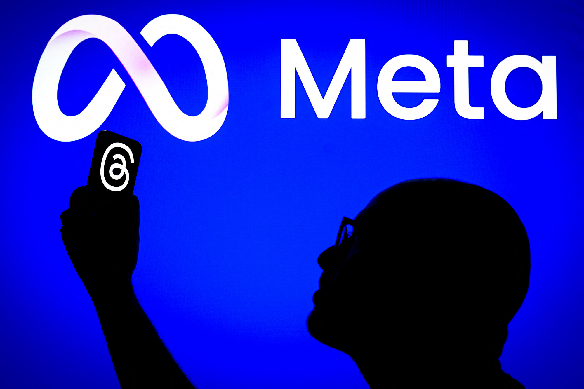 Adatvédelmi aggályok miatt leállította új AI-képgenerátorát a Meta