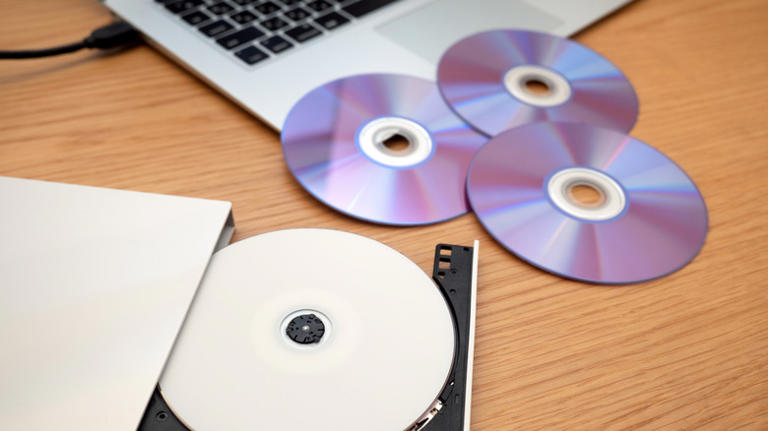 Here's why movies didn't move to USB drives after DVDs