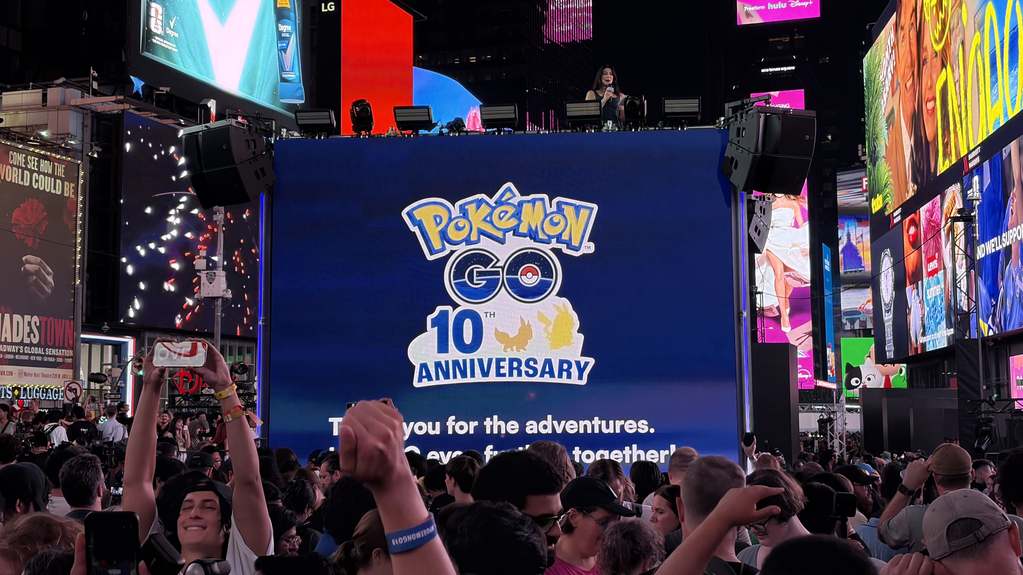 Pokémon GO detiene el tiempo en Nueva York por su 10º aniversario: así ...