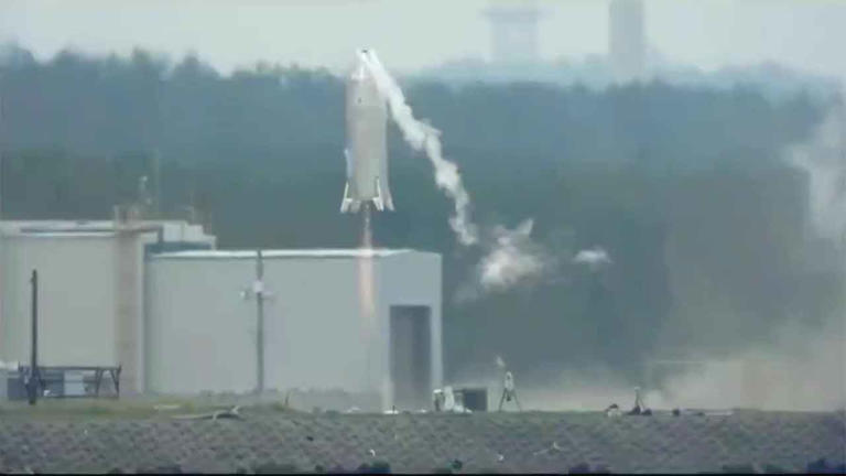 New Japanese reusable rocket completes controlled 40-second flight