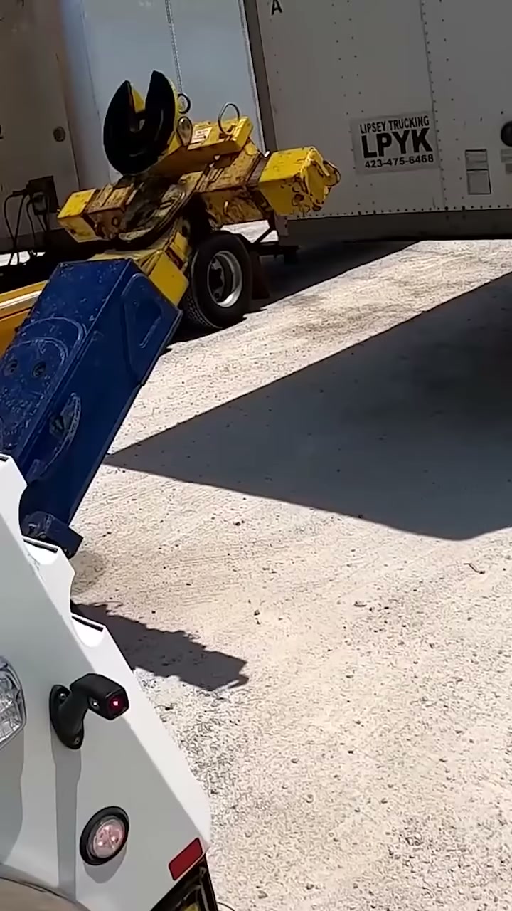 Scale house shutdown: Broken trailer recovery