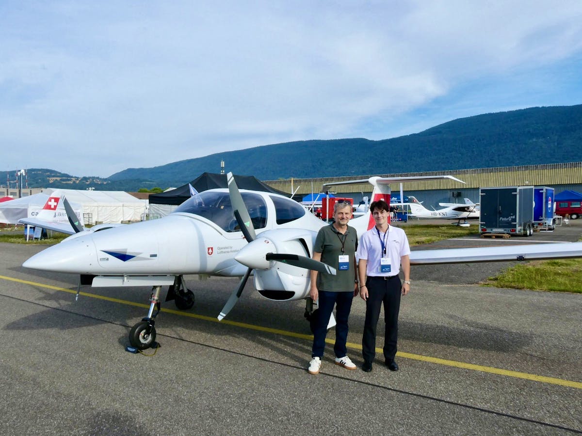 hopp-schwiiz-flugsch-ler-janis-gr-sst-die-nati-aus-der-luft