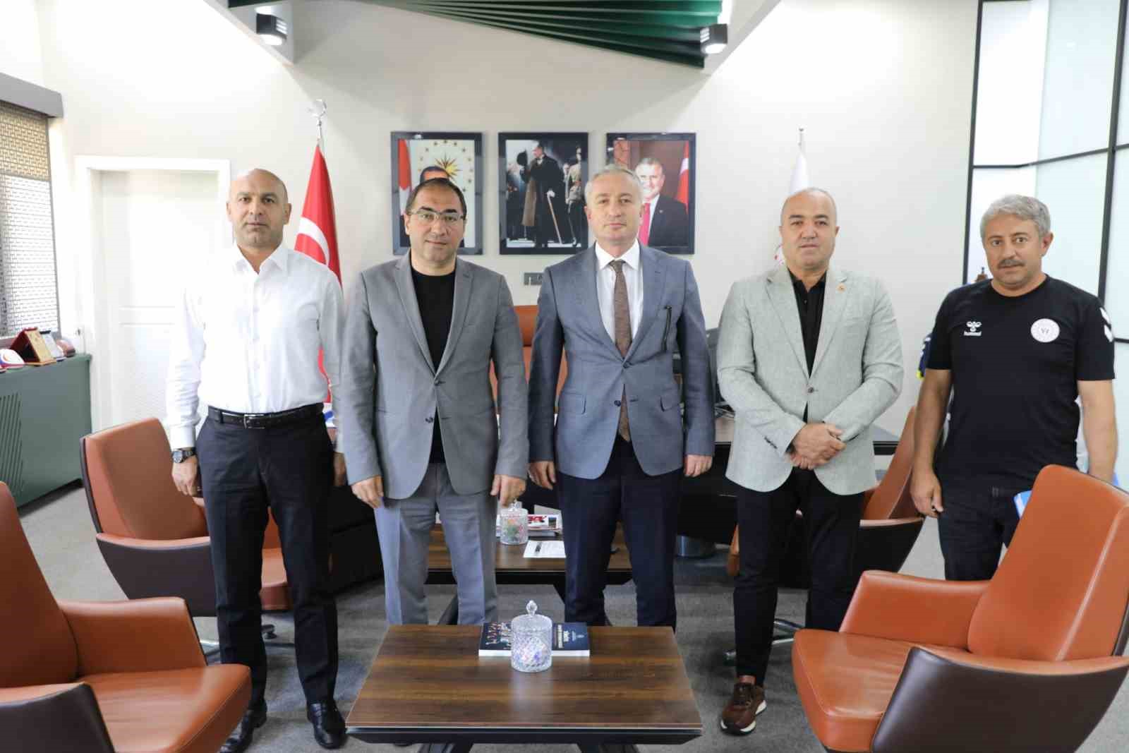 Ağrı'da Okullar Spor Merkezine Dönüşüyor: AGAH Projesi Başladı