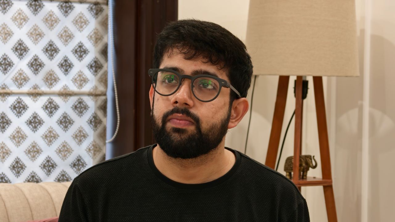 These camera-free glasses are a great anti-Meta alternative, but AI still wants to record your life