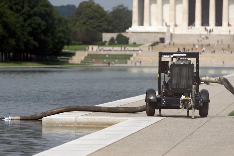 Lincoln Memorial Reflecting Pool drained once more amid ongoing repair