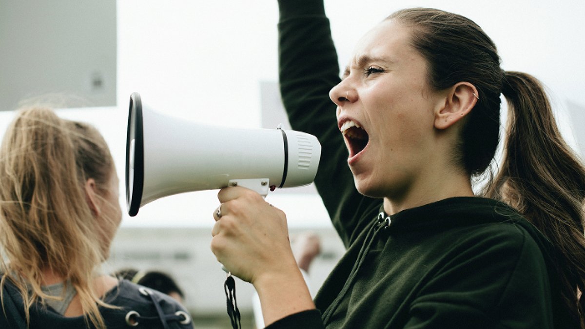 Mansplaining Moments: 61 Times Men Got It Completely Wrong